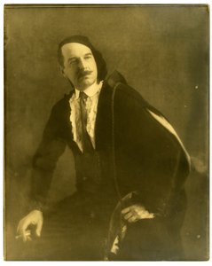 Jerry Norris, kolem 1905-40 (želatinová stříbrná fotografie) od Jessie Tarbox Beals