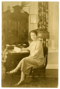 Soudce Jean Norris z New Yorku, kolem roku 1926 (želatinová stříbrná fotografie) od Jessie Tarbox Beals