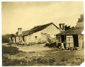 "Mexický" dům v Texasu poblíž San Antonia od Jessie Tarbox Beals