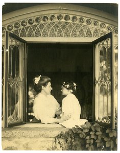 Paní Ernest Thompson Seton a dcera Ann od Jessie Tarbox Beals