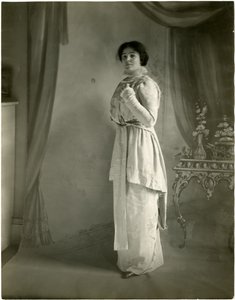 Orchid moaré, Maurice, cca 1905-18 (želatinová stříbrná fotografie) od Jessie Tarbox Beals