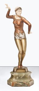 Charleston Dancer, kolem roku 1925 (bronz, slonovina a onyx)