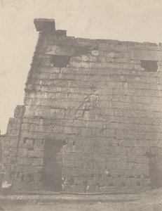 Louqsor, historické sochy stožáru (pravý masiv) od John Beasly Greene
