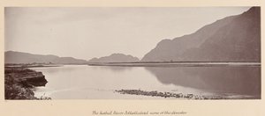 ?Řeka Kábul, Jellallabad, místo katastrofy?, 1879 od John Burke