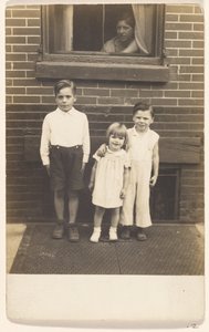 [Portrét tří dětí] od John Frank Keith