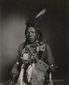 Runs Medicine, Arapahoe, 1898-1899. od John K. Rose