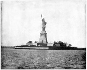 Socha svobody, New York Harbour, konec 19. století od John L. Stoddard