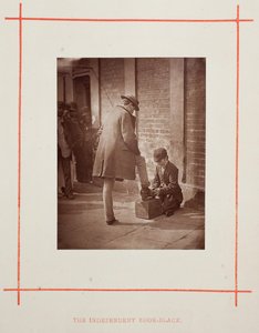 The Independent Shoe-Black, 1877. od John Thomson