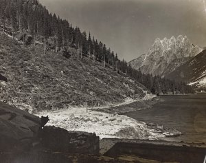 Album "Moje světová válka - vzpomínky na jihozápadní frontu v Korutanech, Itálie, Trentino-Alto Adige) 31.3.1915-12.11. 1918 - Josef Zohles Vídeň ": horská krajina (čb pho od Josef Zohles
