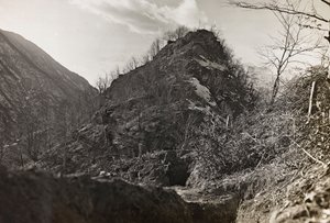 Album "Moje světová válka - vzpomínky na jihozápadní frontu v Korutanech, Itálie, Trentino-Alto Adige) 31.3.1915-12.11. 1918 - Vídeň Josefa Zohleho ": válečná zóna (č/b foto) od Josef Zohles