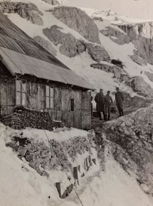 Album "Moje světová válka - vzpomínky na jihozápadní frontu v Korutanech, Itálie, Trentino-Alto Adige) 31.3.1915-12.11. 1918 - Josef Zohles Vídeň ": vojenská kasárna (č/b foto od Josef Zohles
