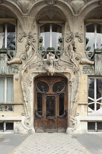 Vstupní dveře do 29 avenue Rapp v 7. pařížském obvodu, secesní architektura od Jules Lavirotte