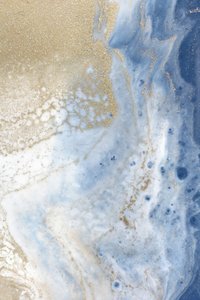 Vířící modré a zlaté vzory připomínají vesmírnou krajinu