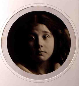 Dětská hlava, cca 1866 (č/b foto) od Julia Margaret Cameron