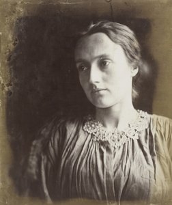 Annie Chinery Cameron, 1870-72 (stříbrný tisk alba) od Julia Margaret Cameron