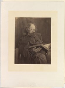 Tennyson čte od Julia Margaret Cameron