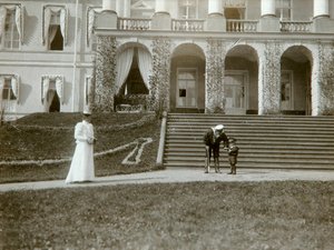 Carina Alexandra Fjodorovna s carevičem Alexejem z Ruska, c1907-c1910.