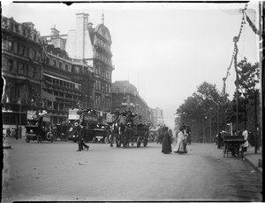 Piccadilly, City Of Westminster, Londýn, 20. 6. 1911 (černobílá fotografie)