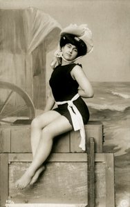 Frau im Badeanzug, ca. frühes 20. Jahrhundert von 