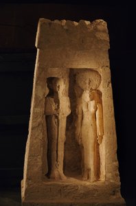 Volně stojící svatyně, naos, Ptaha a Sekhmet, Nová říše, 2002 (foto) od Kenneth Garrett
