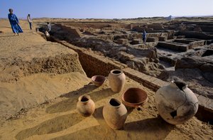 Starověké osídlení, Francouzská mise, Stará egyptská říše; oáza Dakhla; Balat; Egypt od Kenneth Garrett