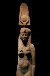 Kleopatra; Hledání poslední egyptské královny; Katalog výstavy; strana 107; Kleopatra..., 2011 (foto) od Kenneth Garrett