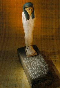 Magická cihla, Thutmosis IV; KV 43. "Magické cihly" se často umisťovaly do výklenků v..., 2009 (foto) od Kenneth Garrett