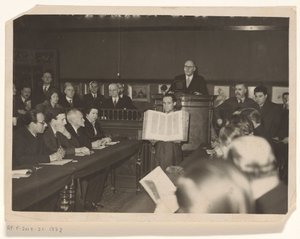 Aukce Gutenbergovy bible Charlese Williama Dysona Perrinse v aukční síni Sotheby