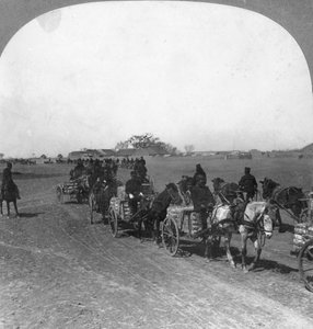Japonský vojenský dopravní vlak, Mandžusko, 1906 od Keystone View Company