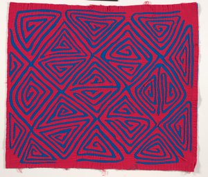 Shirt Panel (mola), cca 1950 (aplikovaná bavlna) od Kuna Indian Culture