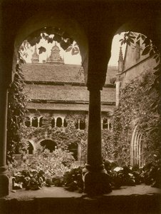 Hildesheim, katedrála, klášter; Hildesheim, katedrální klášter (černobílá fotografie) od Kurt Hielscher