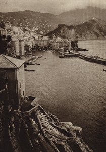 Itálie: Camogli, Riviera (černobílá fotografie) od Kurt Hielscher