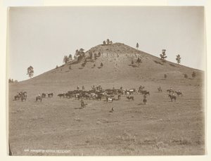 Práce v malé partě v kopcích, c. 1900.