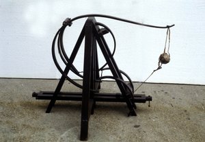 Katapult. Model z kresby Leonarda da Vinciho (Leonardo da Vinci). Muzeum vědy a techniky, Milán.