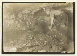 Vrtání pro výstřel: Staromódní způsob těžby uhlí od Lewis Wickes Hine
