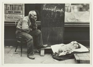 Čerstvý vzduch pro dítě, New York East Side od Lewis Wickes Hine