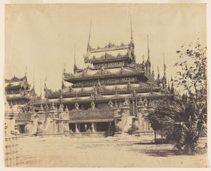 Amerapoora. Maha-Too-Lo-Bounghian Kyoung, 1855 (tisk alba z negativu z voskovaného papíru)