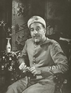 A Mamujee, Esq (černobílá fotografie) od Lionel Wendt