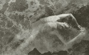 Dítě oceánu (černobílá fotografie) od Lionel Wendt