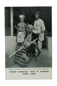 Madam Hamonyah, náčelník Kennema, Sierra Leone, kolem 1905-07 od Lisk Carew Brothers
