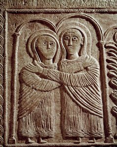 Archeologie středověku (středověk). Barbarské umění Lombardie: Navštívení, Svatá Alžběta a Svatá Marie. Sochařství, lombardské umění, 737-744. Cividale del Friuli, muzeum Chretien, poklad katedrály