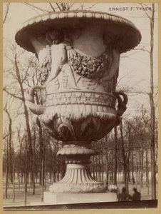 Tuileries od Léon Ménard
