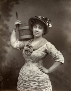 Leonora Braham , britská operní pěvkyně a herečka, 1882.