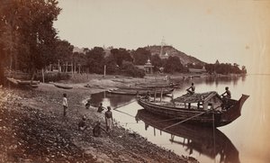 Lodě v Avě, Barma bw photo od Lord Henry Rawlinson
