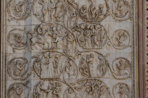 Výjevy ze života Krista, Příběhy z Nového zákona, basreliéfy Lorenza Maitaniho (před 1275-1330), třetí sloup, průčelí katedrály Orvieto, Umbrie, Itálie od Lorenzo Maitani