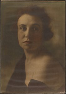 [Portrét ženy s holým ramenem] od Louis Fleckenstein