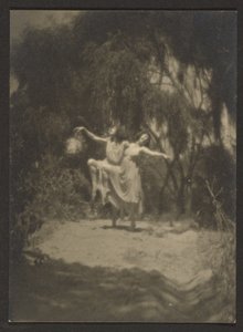 [Tanec skal]
