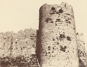 Kalaat-El-Hosn, Druhá ohrada, Exteriér, Rohová věž, Jihozápad