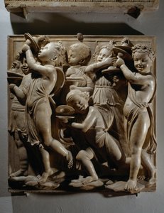 Chvalte ho na jásavých činelech (Salmo 150, Chvalte Pána), panel s hráči na činely od Luca Della Robbia