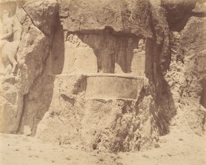 6 [Naksh-i Rustam, poblíž Persepolis], 40.–60. léta 19. století. od Luigi Pesce